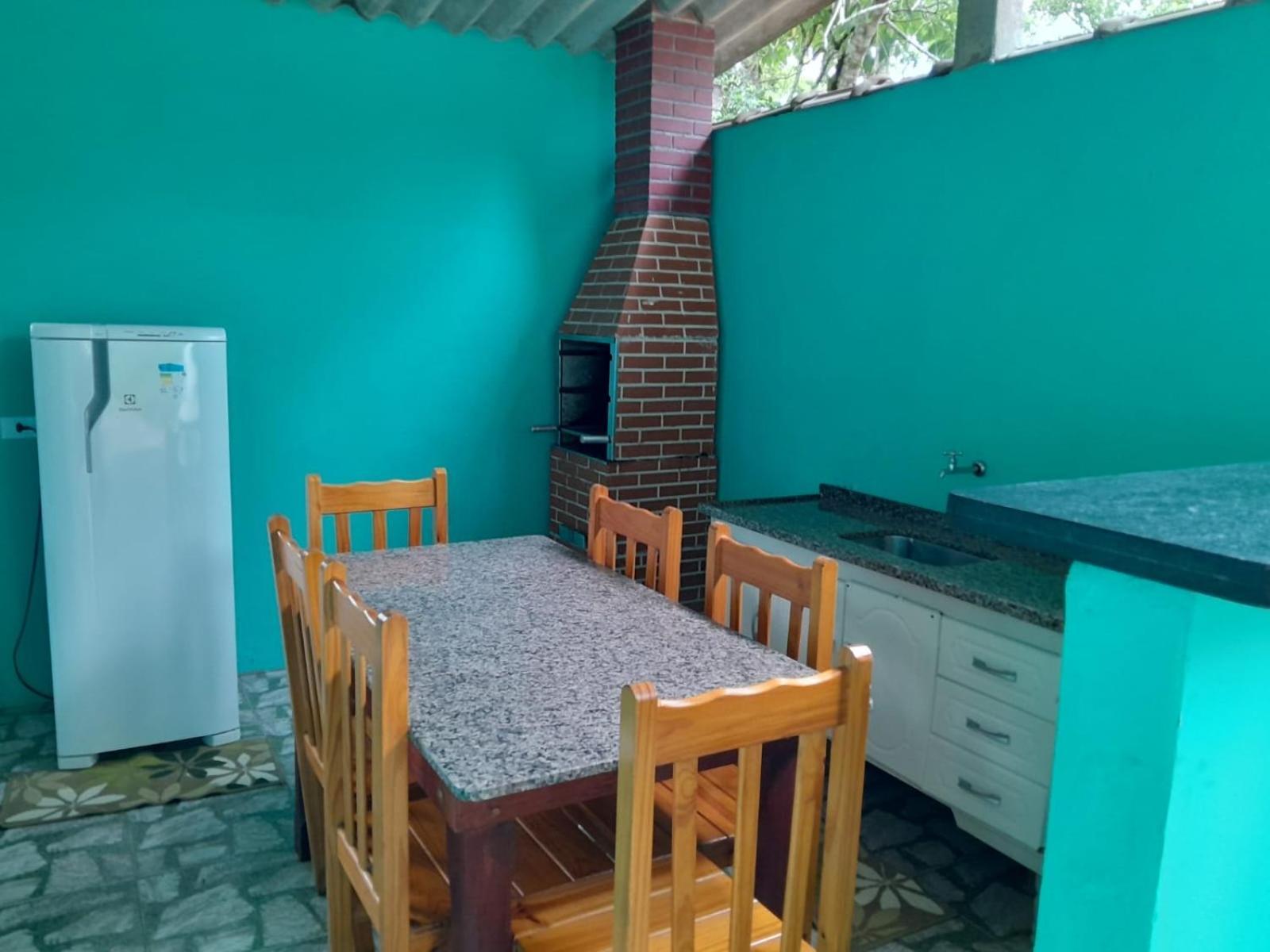 הוילה אובטובה Casa Ampla E Confortavel A 10 Minutos Praia Ubatumirim Cambuca מראה חיצוני תמונה